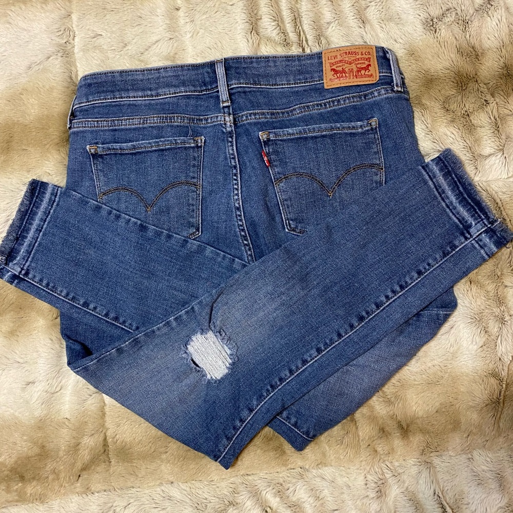 Levi’s 711 Skinny Distressed Jeans Size 31 EUC - Picture 5 of 8